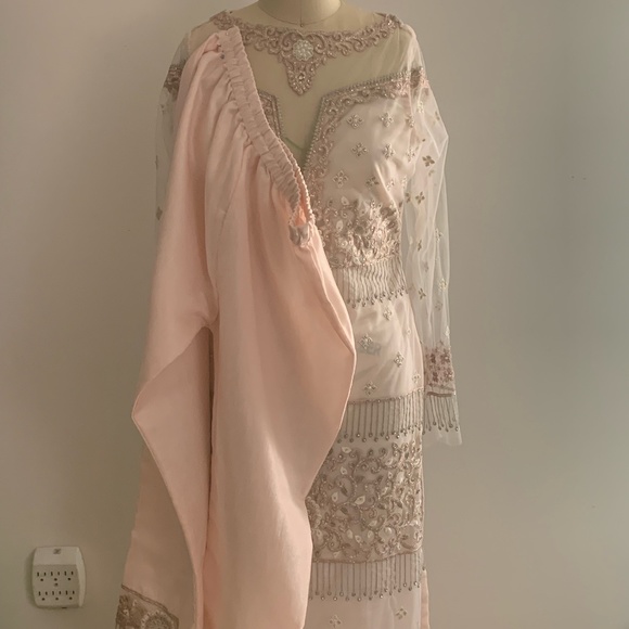 Pink Pakistani Suit - Picture 1 of 3